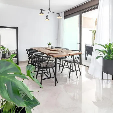 Golden - بيت للعطل *