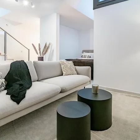 度假居 Nueva Andalucia Townhouse, Private Garden And Garage