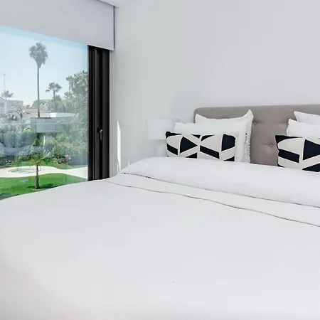 Nueva Andalucia Townhouse, Private Garden And Garage * 马尔韦利亚