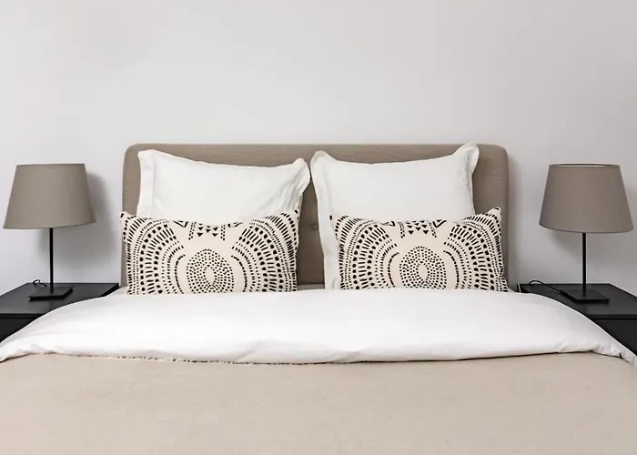 Golden - بيت للعطل *