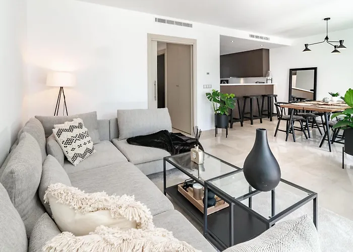 Luxury Townhouse Golden With Garden Views & Garage * マルベーリャ