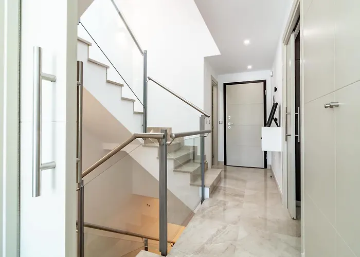 Luxury Townhouse Golden With Garden Views & Garage * マルベーリャ