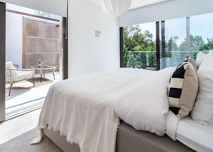 Luxury Townhouse Golden With Garden Views & Garage * マルベーリャ
